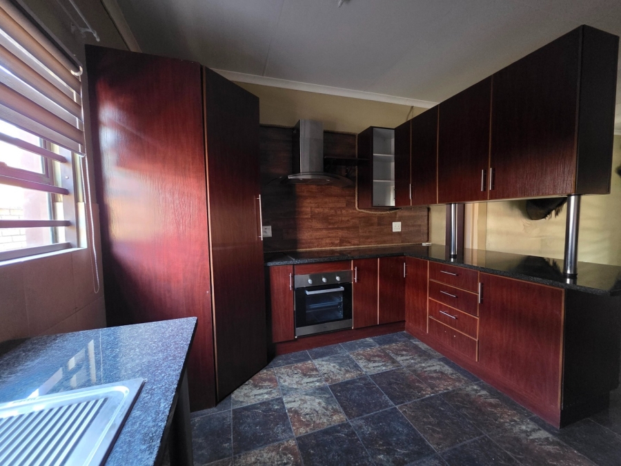 3 Bedroom Property for Sale in Waterkloof East North West